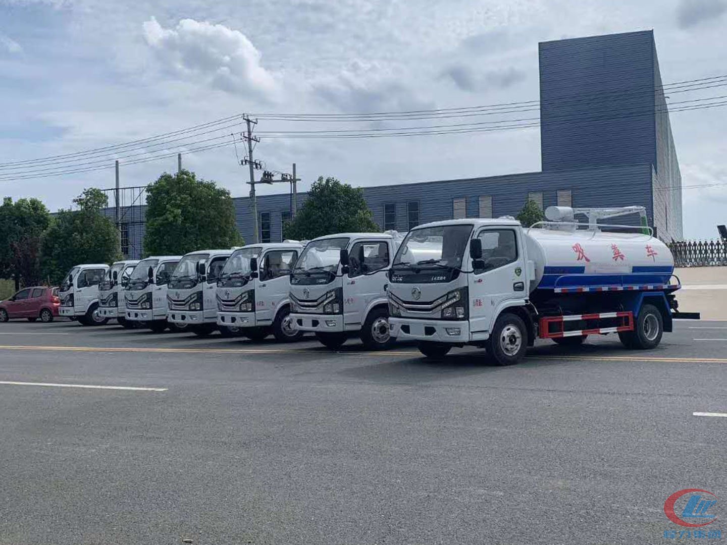 德信国六东风多利卡吸粪车批量发往内蒙古