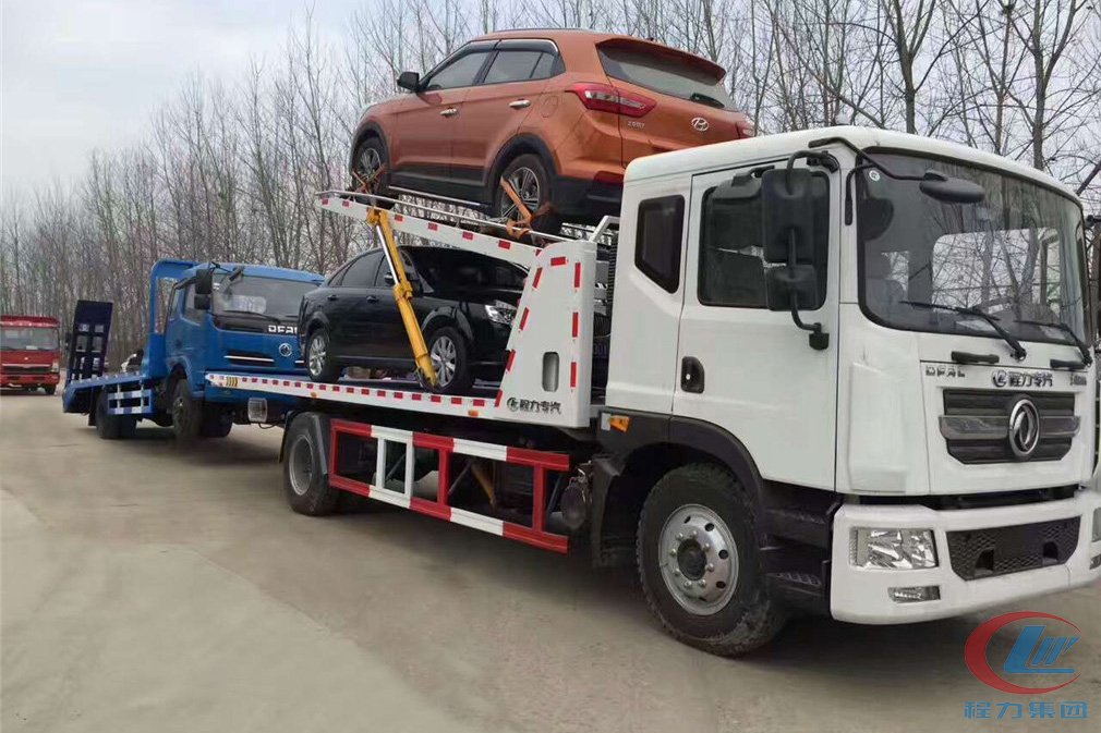 湖北程力东风D一拖三清障车高清图