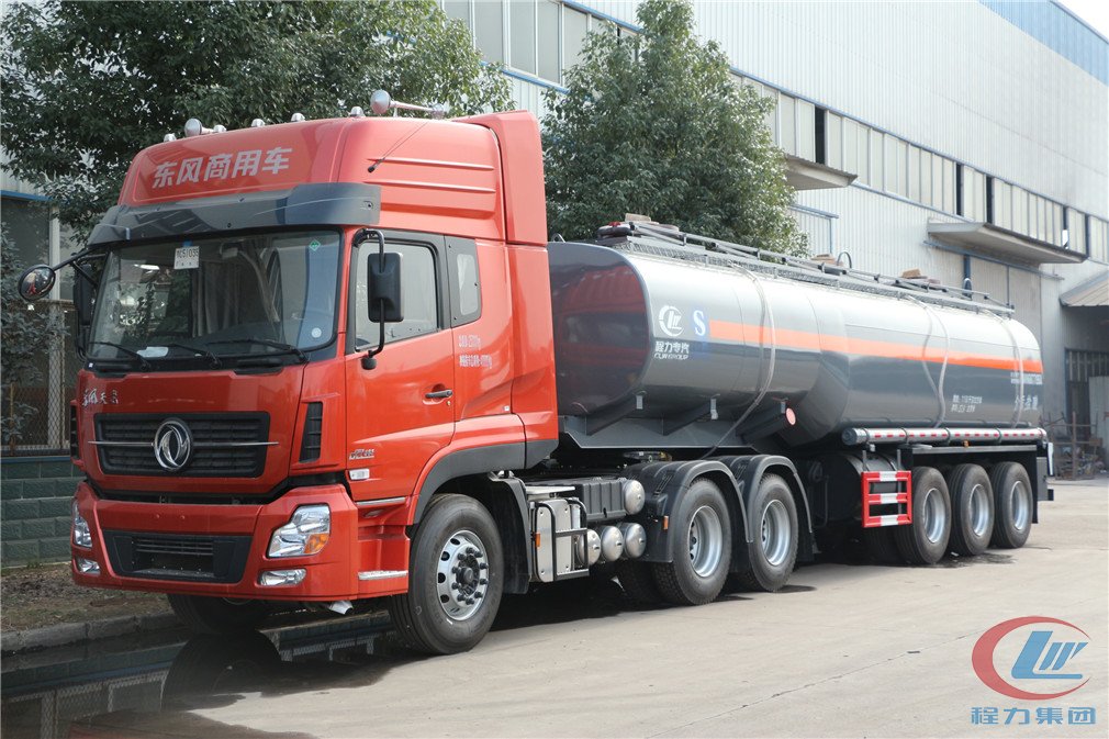 程力腐蚀性物品罐式运输半挂车高清图