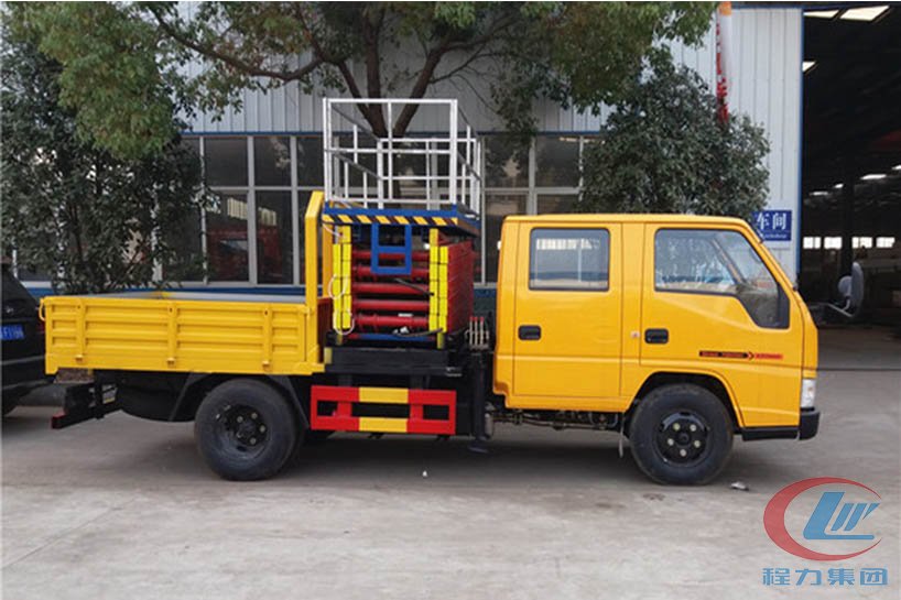 湖北程力江铃10米升降平台高空作业车侧面图