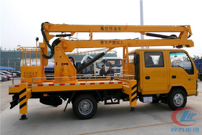 德信五十铃14米高空作业车侧面图