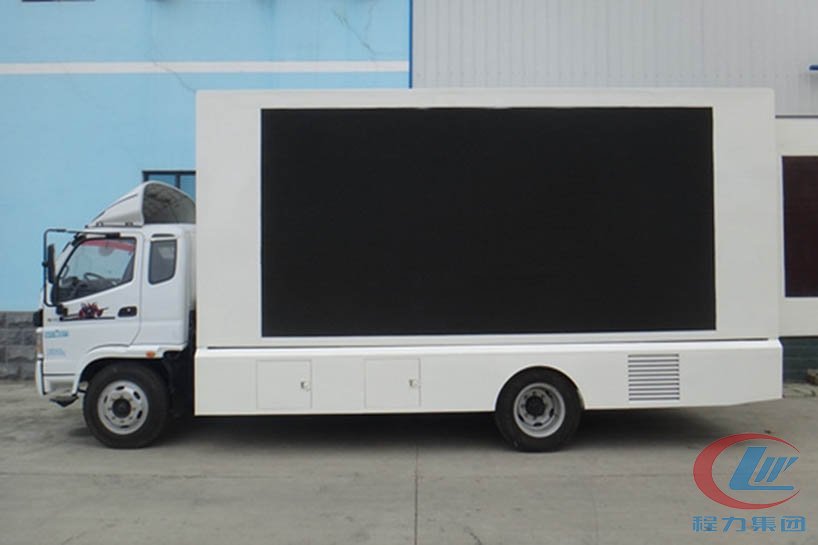 德信福田欧马可大型led广告车侧面图