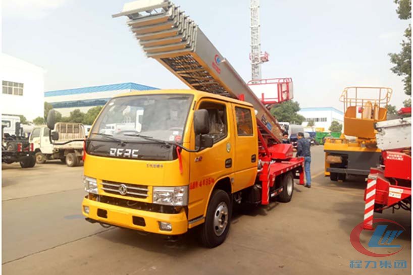 德信东风小多利卡28米云梯车高清图