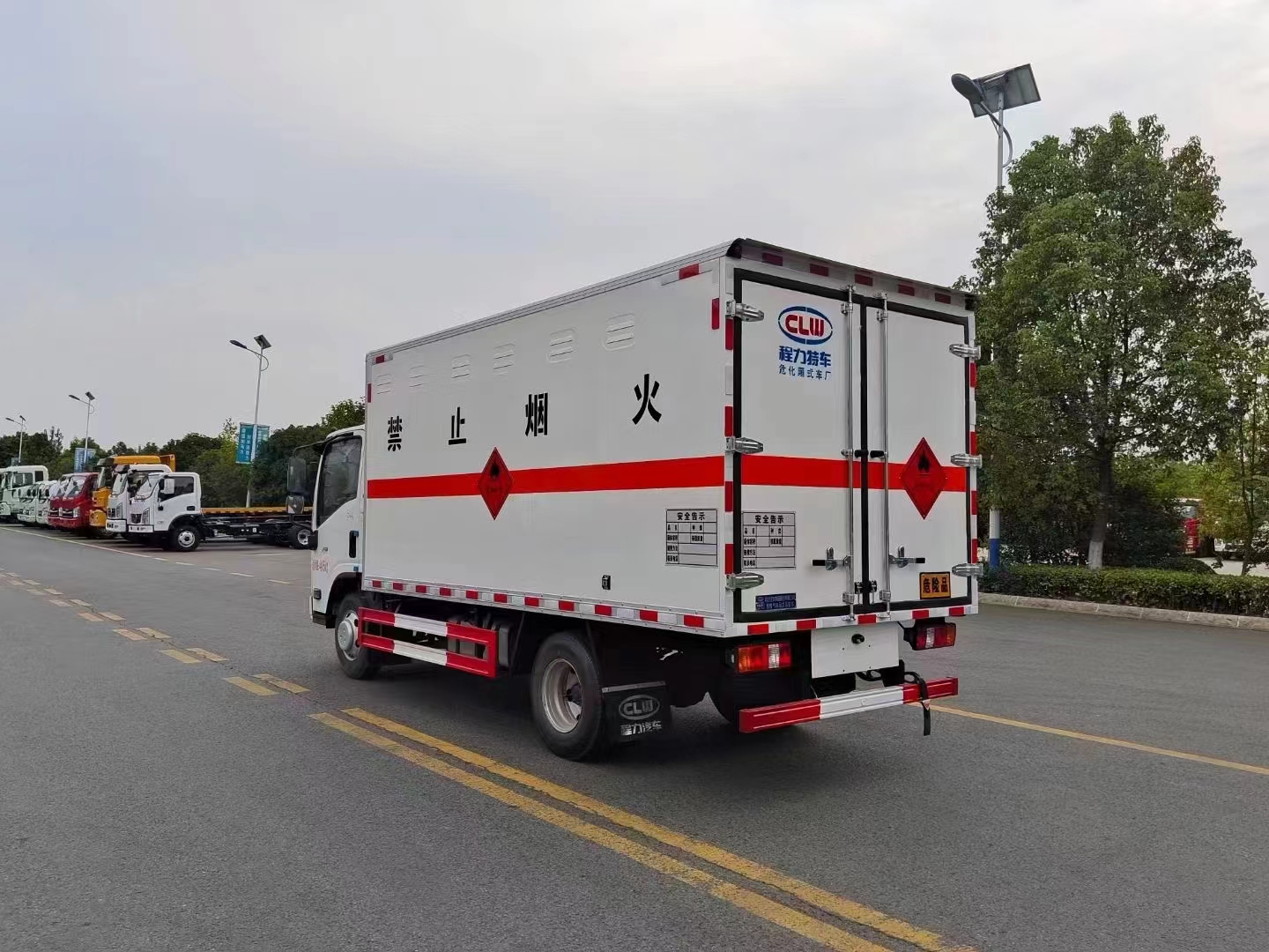 德信专用车系列五十铃爆破器材运输车